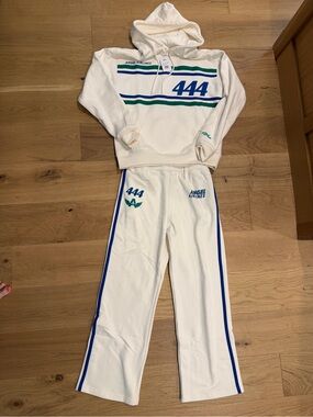 Mayfair Group Angel Airlines Classic Sweatset NWT